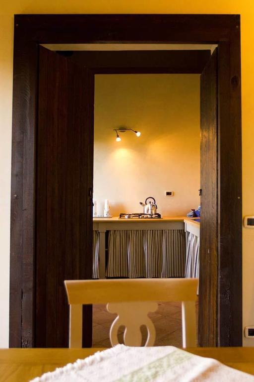 Agriturismo Borgo Serafino Mangone  الغرفة الصورة