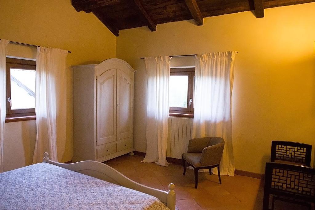 Agriturismo Borgo Serafino Mangone  الغرفة الصورة