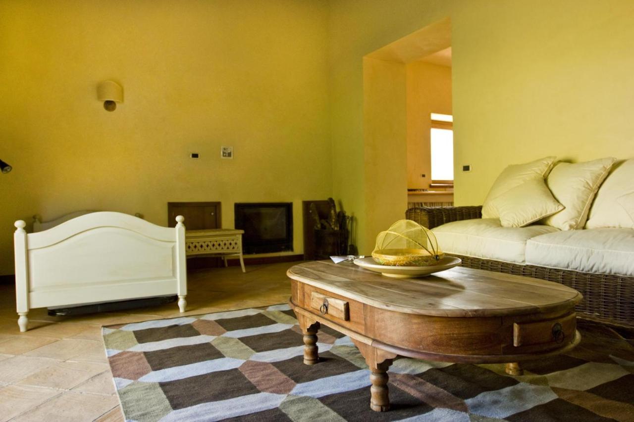 Agriturismo Borgo Serafino Mangone  المظهر الخارجي الصورة